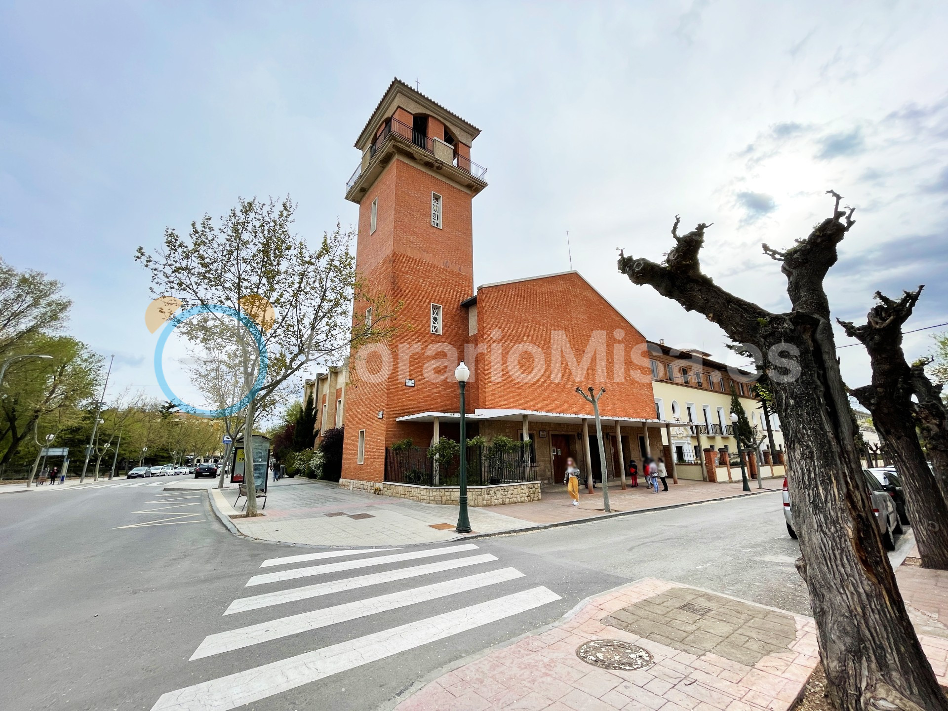 Iglesia la Milagrosa los Paules Teruel entrada